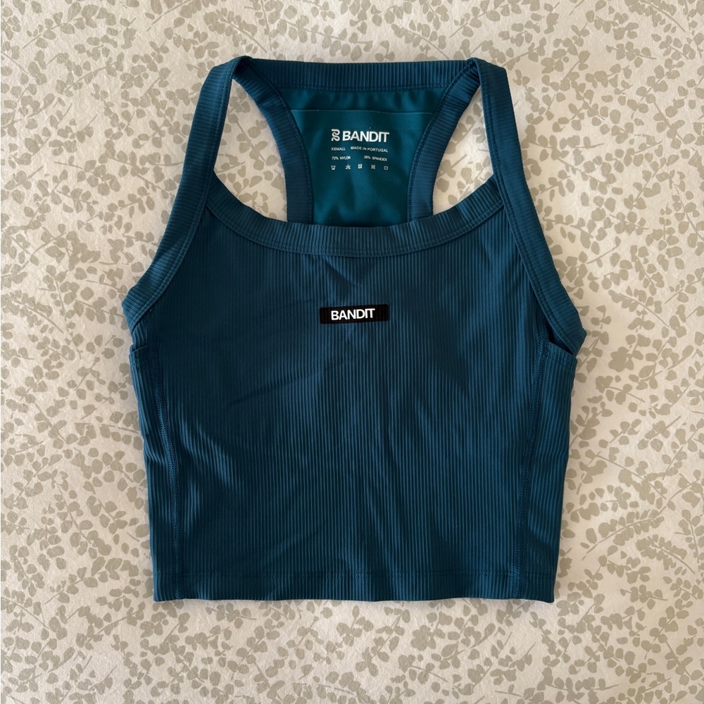 Bandit Running Cadence Scoop Neck Race Crop